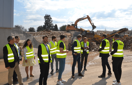 CDU Politiker mit einer Gruppe der Besichtigung des RC-Parks Rabailen